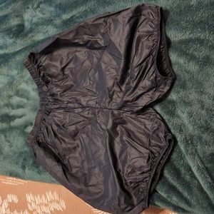 Body Wrappers trash bag shorts size small